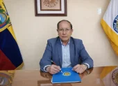 Juan Pasquel, presidente del Colegio de Médicos de Pichincha denuncia despidos de médicos en la provincia.