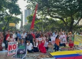 Familias, profesionales y colectivos sociales participarán en una movilización pacífica desde el Parque Centenario hasta la Gobernación del Guayas.