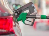 Las gasolinas en Ecuador subieron en abril casi un 5%.