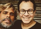 Nelson Coral (izquierda, guitarra y voz) y Juan Fernando Andrade conforman la banda portovejense de rock Los Pescados.