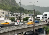 Lluvia con tormenta eléctrica se registró en el norte de Guayaquil.