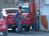 Algunas gasolineras de Guayaquil tienen falta de diésel.