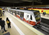 Autoridades municipales aún investigan las causas de la crisis en el Metro de Quito.