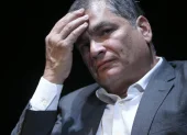 El expresidente Rafael Correa publicó los nombres de alcaldes y autoridades que votaron por Encalada tras la salida de Marcela Aguiñaga.