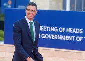 El presidente del Gobierno español, Pedro Sánchez, llega a una reunión informal de Jefes de Estado de la UE en Agia Napa, Chipre, el 23 de abril de 2026.