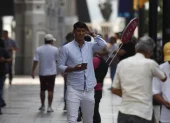 Incertidumbre. El ciudadano de a pie también siente la ausencia de sus autoridades. La planificación, a meses de elecciones, se percibe inestable.