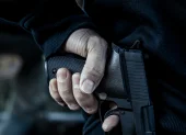 Las personas recibieron impactos de bala.