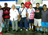 Carlos Kaiser primero a la derecha, en unas de las ultimas reuniones con exjugadores de Emelec.
