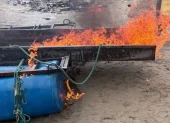 Las Fuerzas Armadas lograron inhabilitar e incinerar tres dragas, tres motores y tres mangueras de succión.