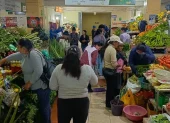 El informe precisa que el problema en Ecuador no responde únicamente a la disponibilidad de alimentos, sino al acceso económico.
