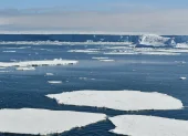 Las aguas cálidas de las profundidades oceánicas están ya acercándose peligrosamente a la Antártida.