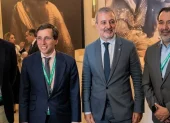Pabel Muñoz con los alcaldes de Bogotá, Madrid y Barcelona.