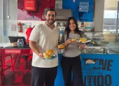 Roxana Yepes y José Barsia trajeron los sánduches de ceviche a Guayaquil.
