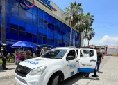 El martes 28 de abril de 2026, la agencia de CNEL, ubicada en La Garzota, al norte de Guayaquil, fue allanada.