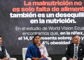 El panel en Quito destacó la importancia de la alimentación escolar para combatir la desnutrición crónica infantil.