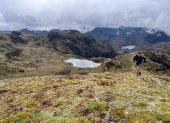 La reserva Cayambe - Coca, en la zona de las antenas de Papallacta, tiene paisajes de cerros y lagunas