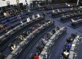 Asamblea de El Salvador aprobó reforma que cambia elección del TSE el 30 de abril.