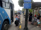 Uno de los buses que circulan por Guayaquil.