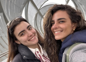 Giovanna Andrade con su hija Rosita.