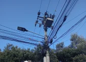 Habitantes de La Kennedy y California Alta reportaron la falta de energía eléctrica en redes sociales.