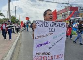Los participantes gritaban consignas por mejoras en el diario vivir