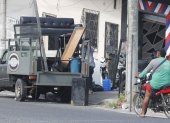 Del local donde ocurrió el crimen se retiraron los implementos y mobiliario que formaban parte del negocio.