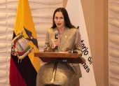 Antes de su llegada al Ministerio de Ambiente y Energía, Manzano fue ministra del Ambiente encargada y antes subsecretaria de Calidad Ambiental