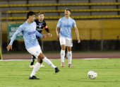 El volante Facundo Martínez (i) llegó en 2009 y fue clave para el ascenso de los santos a la Serie A y de su consolidación.