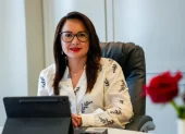 Natally Morillo afirmó que en los próximos días se prevé la llegada de Hernán Luque para rendir cuentas ante la justicia ecuatoriana.