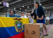 Tanto RC como ADN cuentan con una base electoral sólida de alrededor del 30 % cada uno, con la que disputan el poder, pero coinciden en actitudes populistas para instaurar un régimen autoritario.