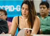 La alcaldesa subrogante Tatiana Coronel insistió en que cualquier aumento del pasaje debe ser aprobado por el Concejo Cantonal.