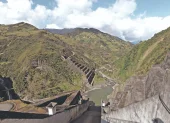 El embalse Mazar es clave para la generación hidroeléctrica de Ecuador. Alimenta el complejo Paute-Integral.