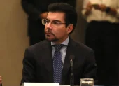 El fiscal general, Carlos Alarcón, evitó hablar del caso Progen y prefirió llamarlo caso Apagón, para referirse al proceso por supuesta corrupción en contratos que señalan a Roberto Luque.