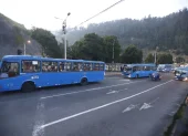 Exceso de velocidad y puertas abiertas figuran entre las infracciones más comunes en buses.