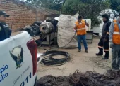Los cables estaban ocultos entre material de reciclaje. El propietario no pudo justificar su origen.