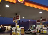 El precio de los combustibles en Ecuador se actualizan el 12 de cada mes.