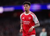 El defensor Piero Hincapié ha sido titular inamovible en Arsenal de Inglaterra.