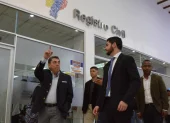 La exposición de datos biométricos genera preocupación por posibles fraudes y debilidades en la protección estatal.