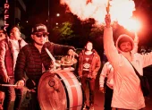 Así fue el recibimiento de los hinchas de Liga de Quito en Ambato.