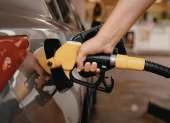 Los precios de los combustibles en Ecuador experimentarán un nuevo ajuste desde el 12 de mayo de 2026.