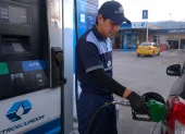 Desde el 8 de mayo en Ecuador hay desabastecimiento de gasolina Extra.