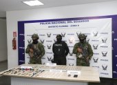 La Policía detuvo a adulta mayor con sobres de posible cocaína.