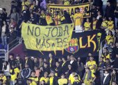 La hinchada de Barcelona exige a la dirigencia frente a los malos resultados internacionales.