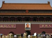 Medidas de seguridad en la Plaza de Tiananmen antes de la llegada del presidente de los Estados Unidos, Donald Trump, a la capital china.