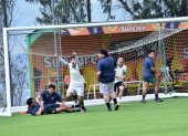 Paúl Ambrosi Jr (c) juega como delantero, a diferencia de su papá que en su carrera profesional se desempeñó como lateral izquierdo en Liga de Quito y en la Tricolor.
