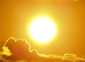 Referencial. La ciudadanía enfrenta jornadas sofocantes mientras se mantiene la alerta meteorológica en varias provincias.