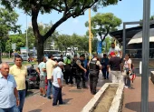 Imagen referencial. Un ciudadano se salvó de ser asaltado tras salir de un banco en Urdesa.