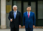 El presidente de los Estados Unidos, Donald J. Trump (d), junto al presidente chino, Xi Jinping (i), en Zhongnanhai, Pekín.