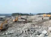La minería ilegal que destruye la naturaleza en la Amazonía, paga los sobornos en dólares, pero también en oro para evitar el movimiento de dinero rastreable.
