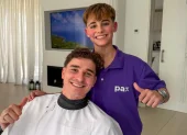 Gael Bajo, adolescente de 14 años de San Miguel, Argentina, logró cumplir el sueño de cortar el cabello al futbolista Julián Álvarez.